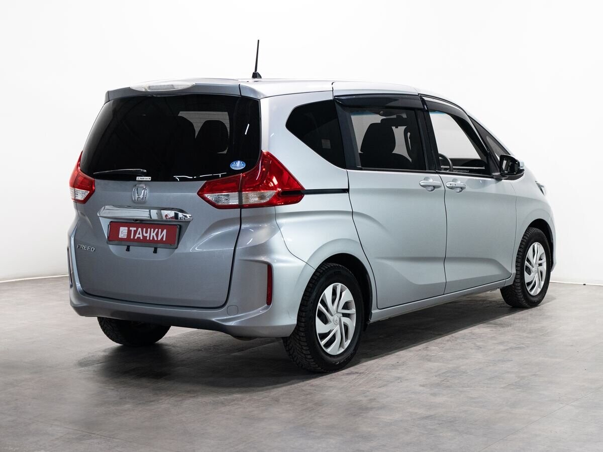 Honda Freed 2017 - фото автомобиля