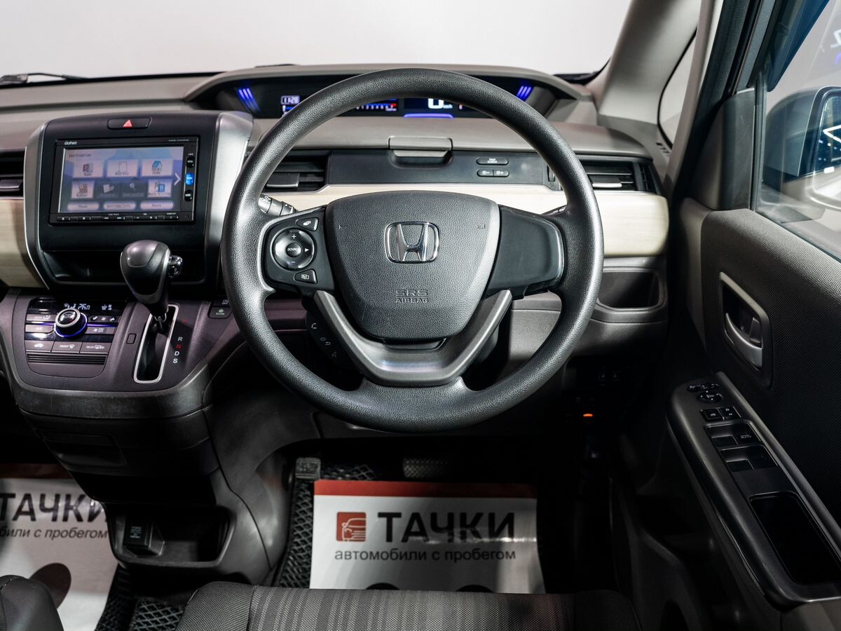 Honda Freed 2017 - фото автомобиля