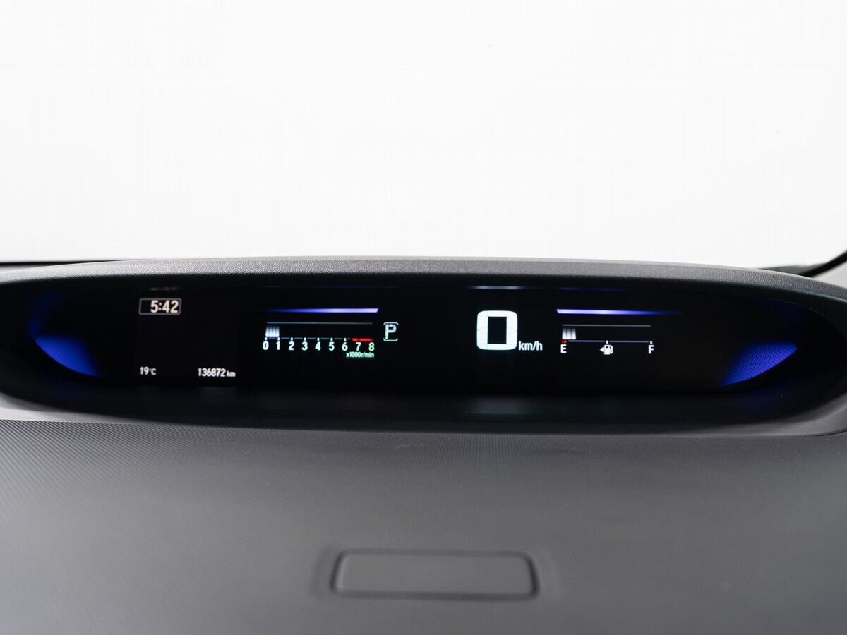 Honda Stepwgn 2016 - фото автомобиля