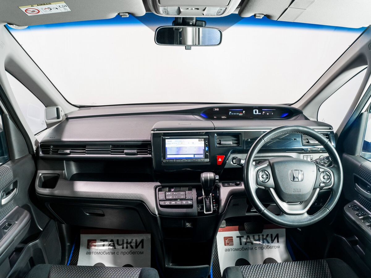 Honda Stepwgn 2016 - фото автомобиля