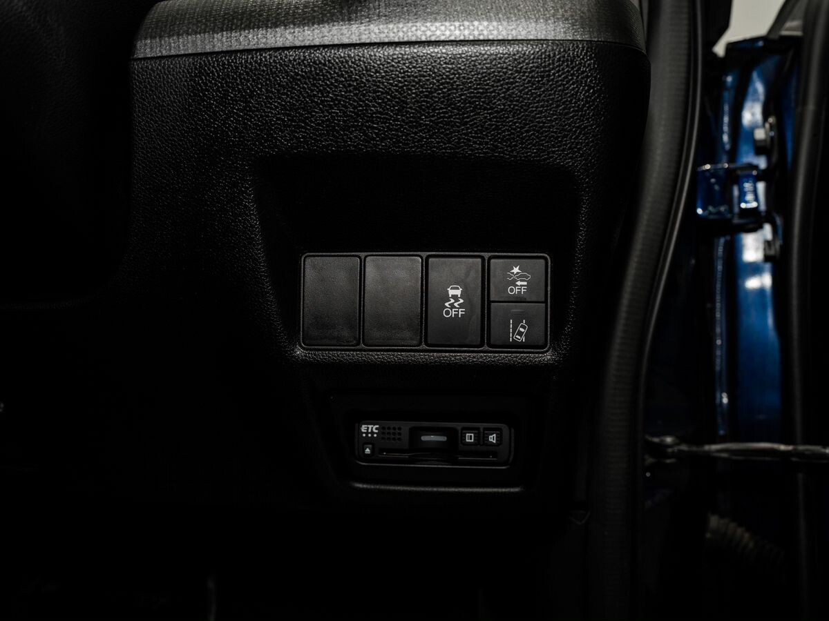 Honda Stepwgn 2019 - фото автомобиля