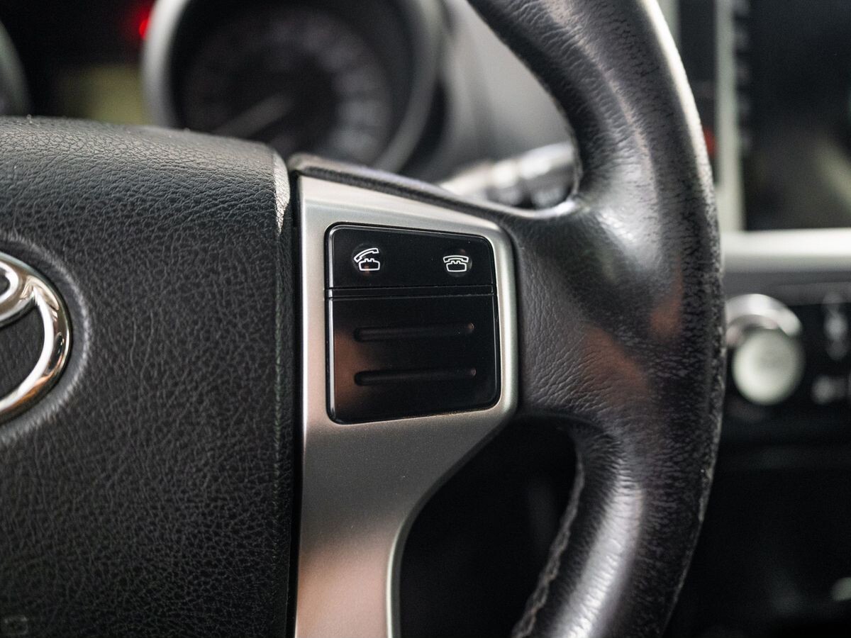 Toyota Land Cruiser Prado 2014 - фото автомобиля