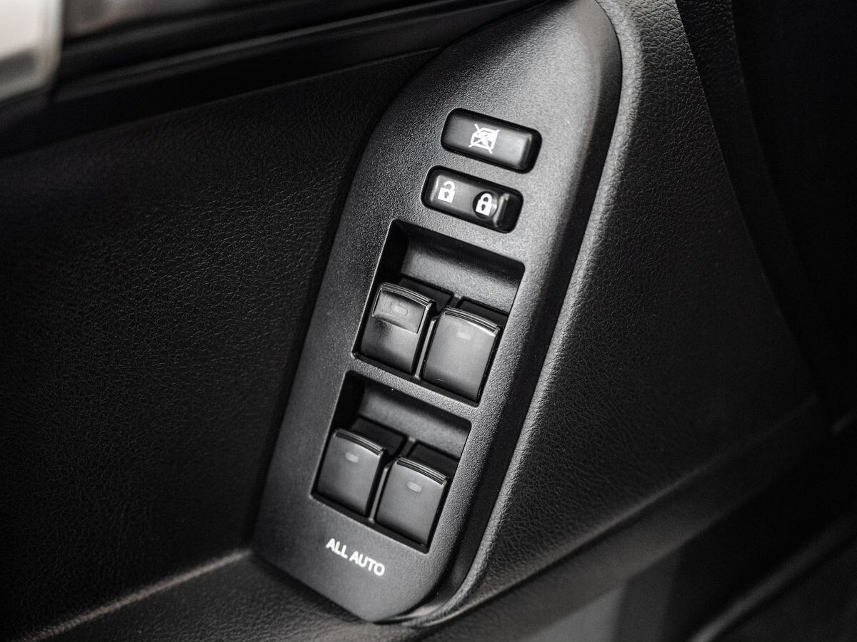 Toyota Land Cruiser Prado 2014 - фото автомобиля