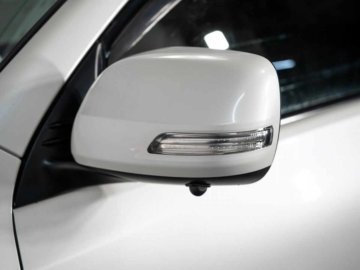 Toyota Land Cruiser Prado 2014 - фото автомобиля