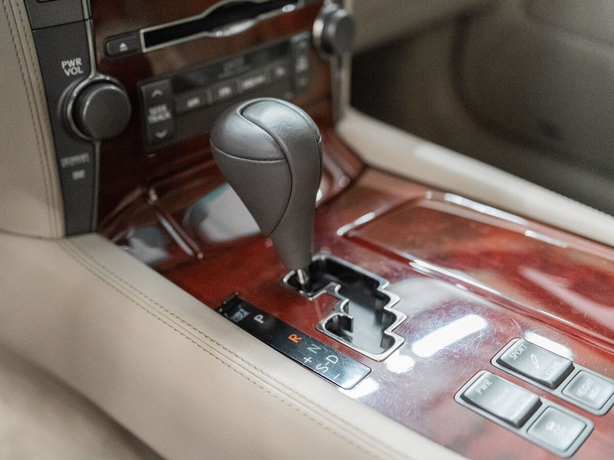 Lexus LS600hL 2008 - фото автомобиля