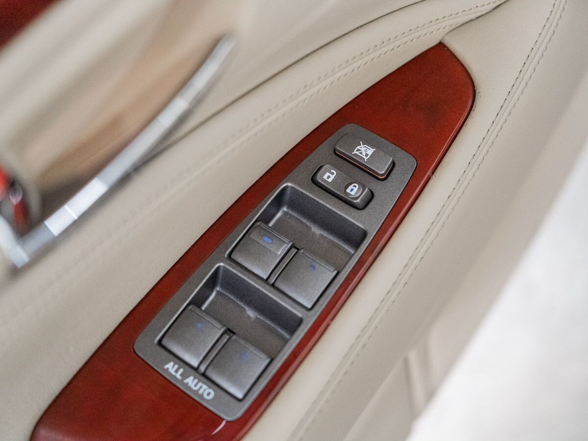 Lexus LS600hL 2008 - фото автомобиля