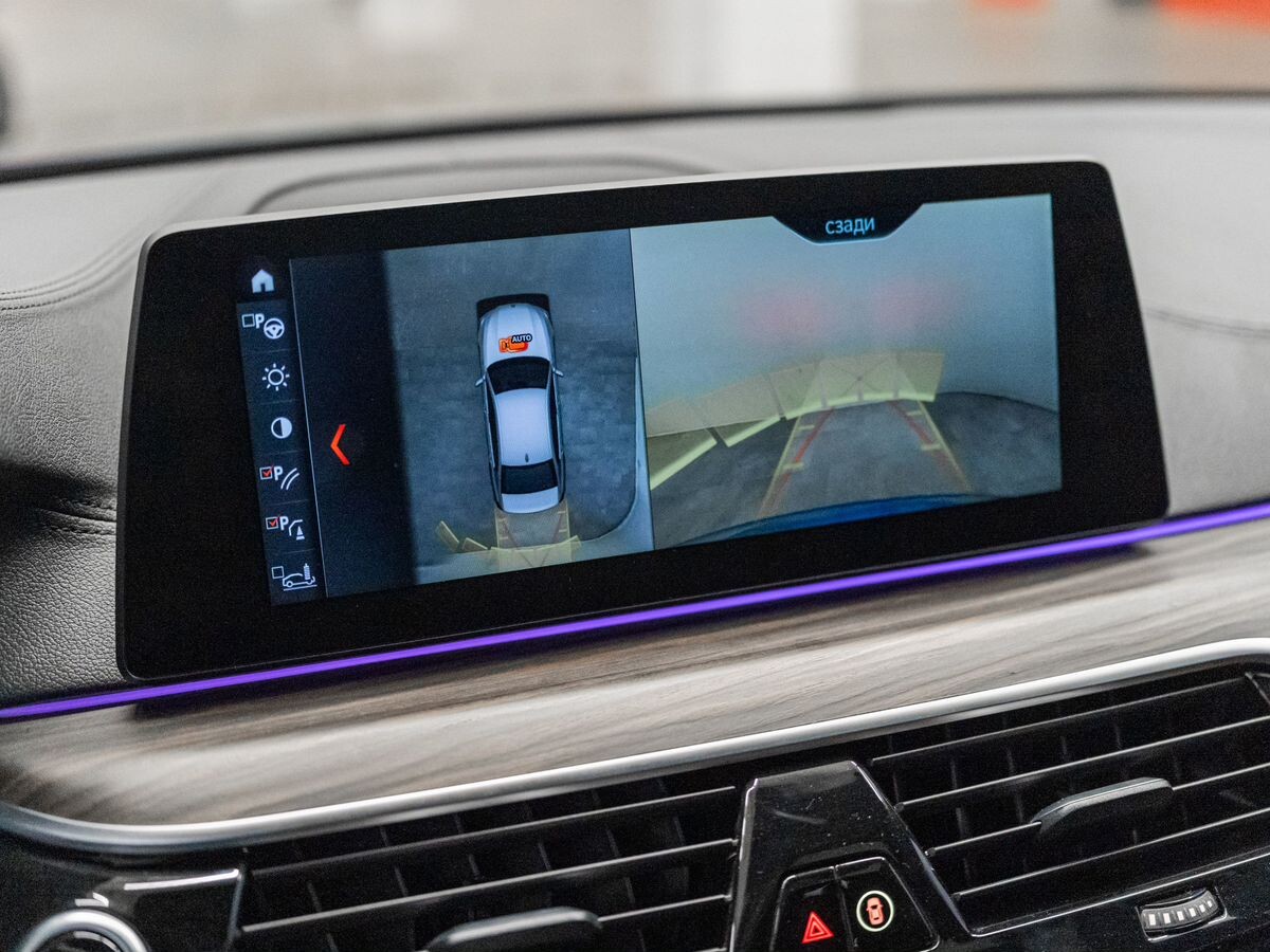 BMW 5-Series 2017 - фото автомобиля