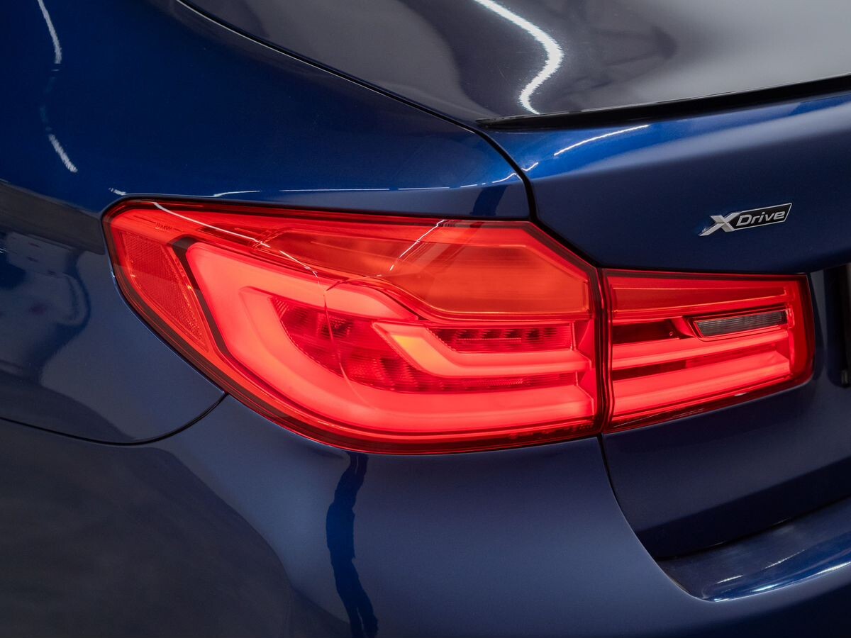 BMW 5-Series 2017 - фото автомобиля