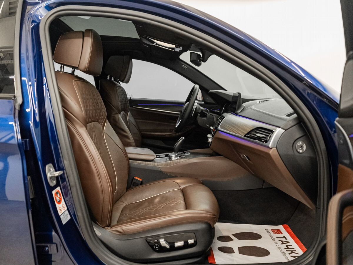 BMW 5-Series 2017 - фото автомобиля