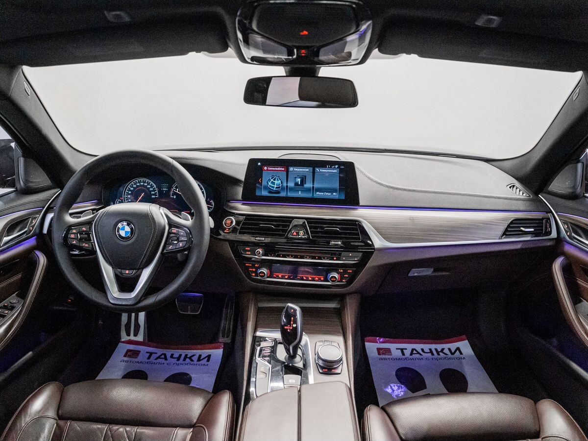 BMW 5-Series 2017 - фото автомобиля