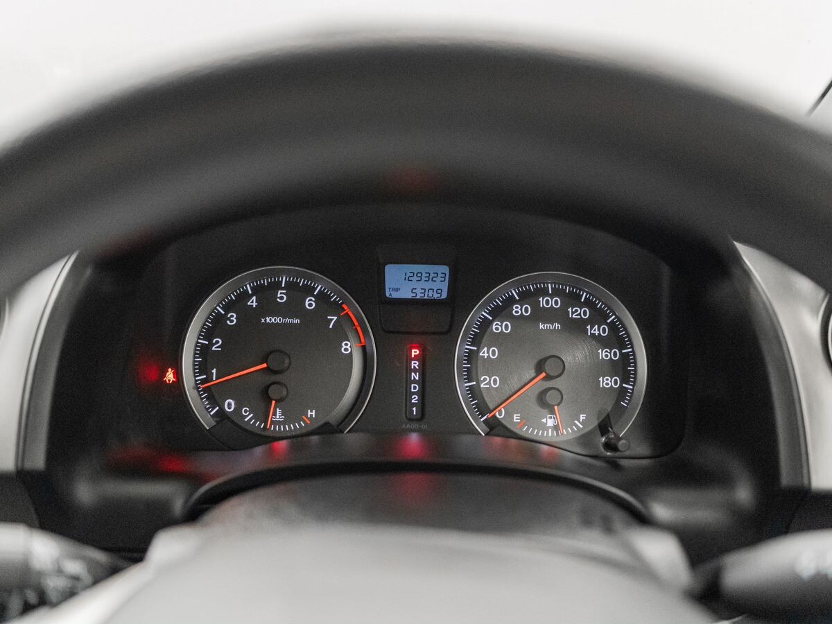 Honda Stream 2009 - фото автомобиля