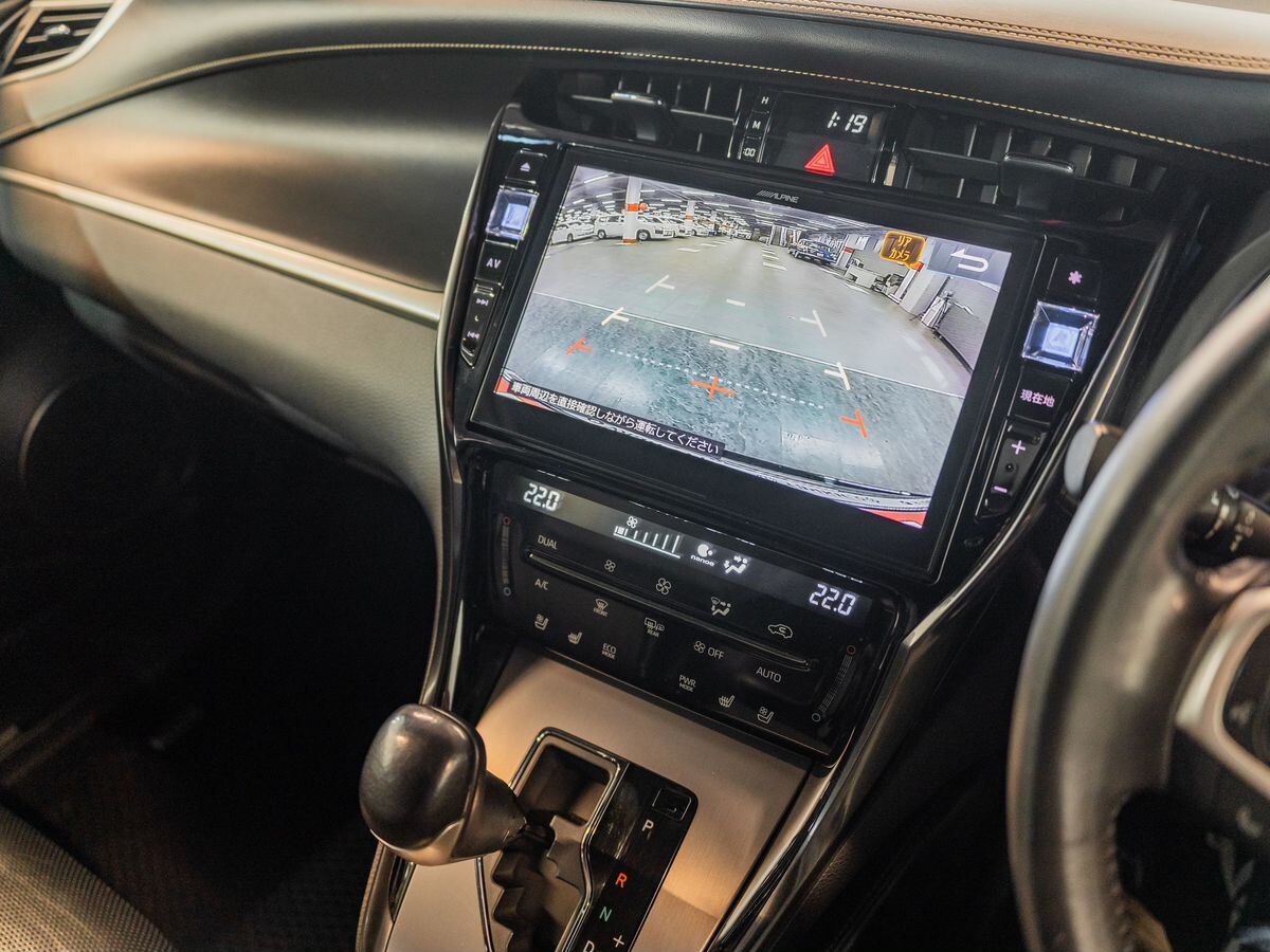 Toyota Harrier 2019 - фото автомобиля