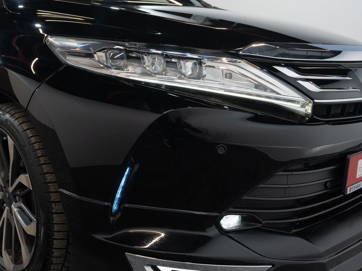 Toyota Harrier 2019 - фото автомобиля