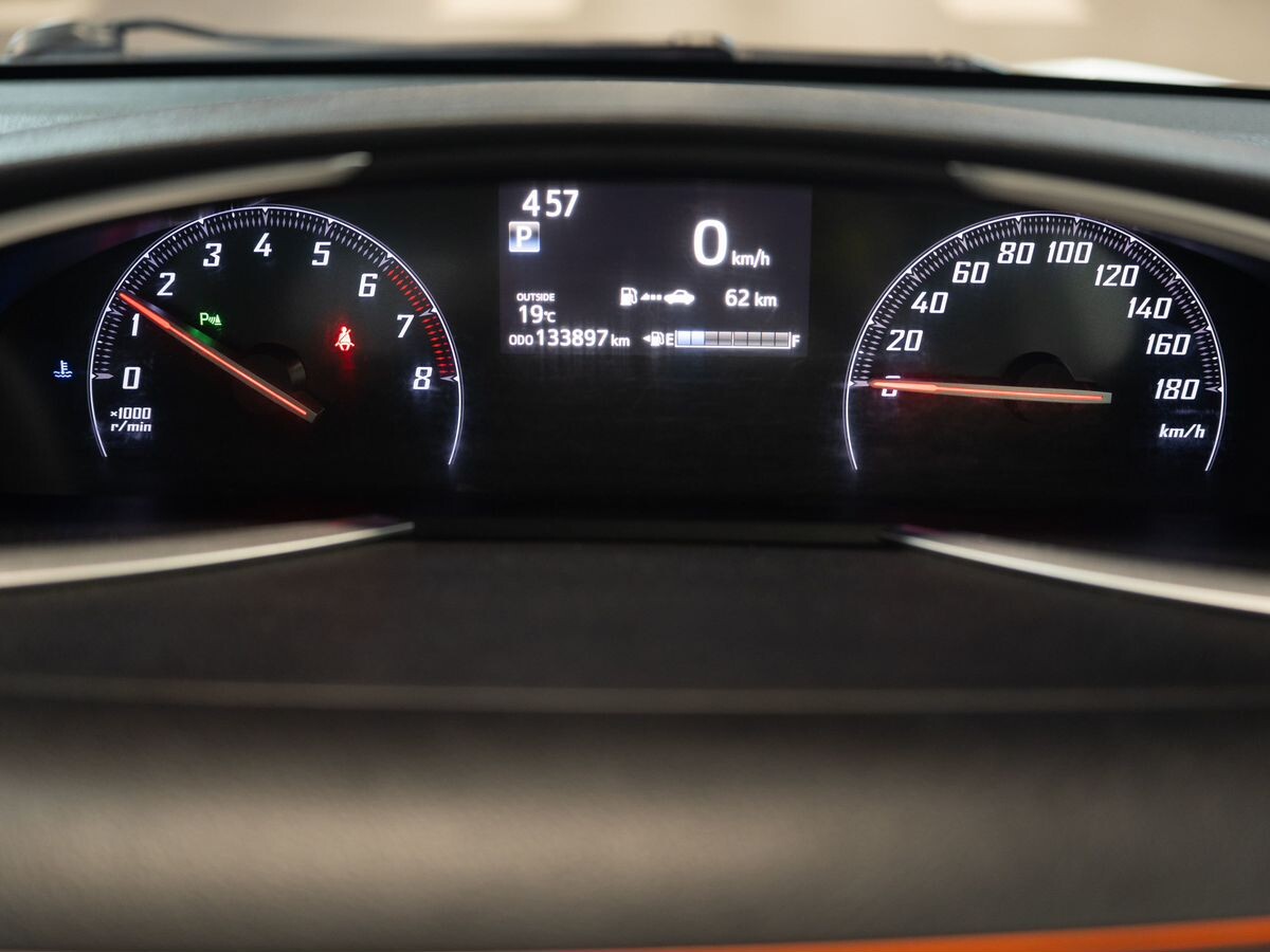 Toyota Sienta 2019 - фото автомобиля