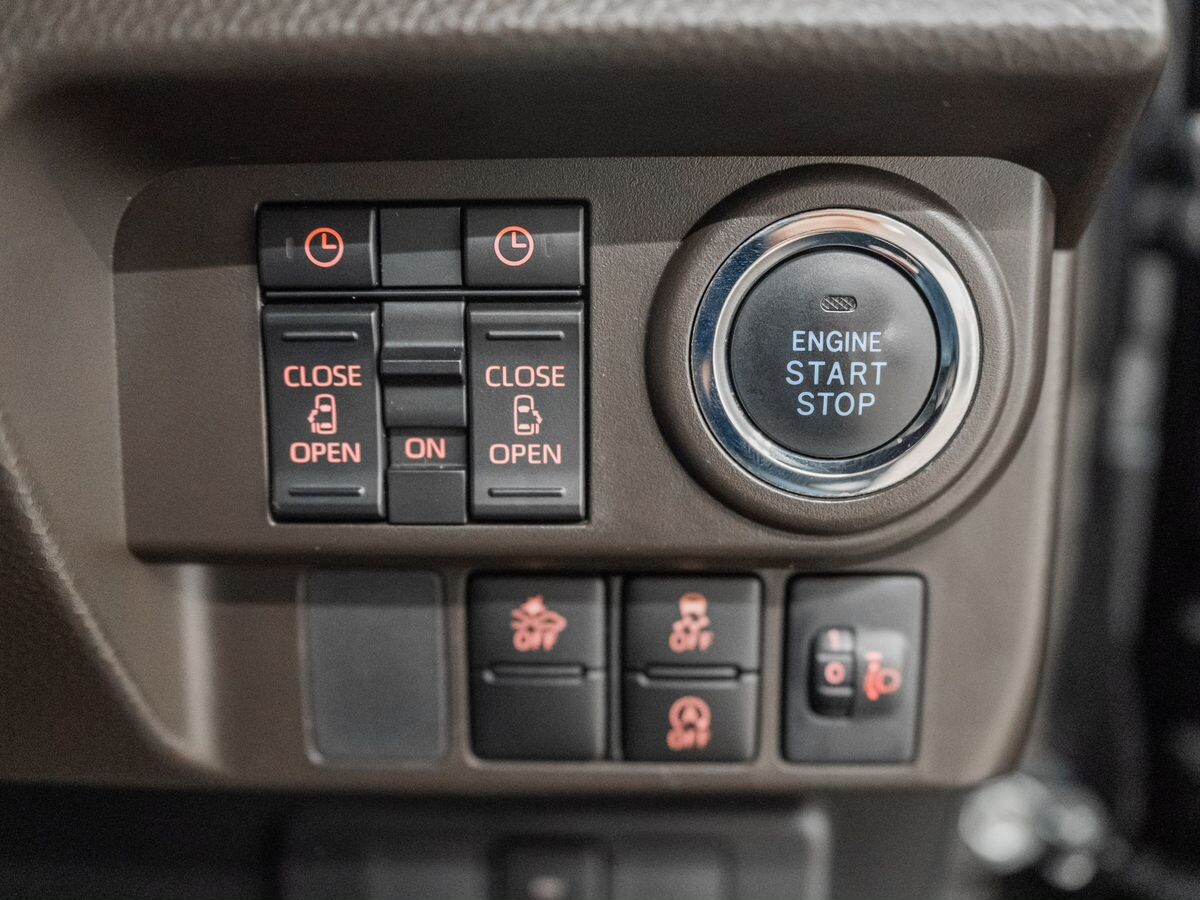 Toyota Roomy 2020 - фото автомобиля