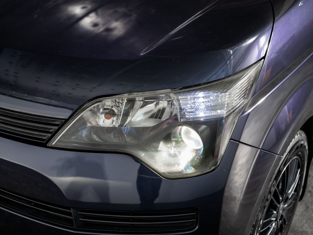 Toyota Spade 2013 - фото автомобиля