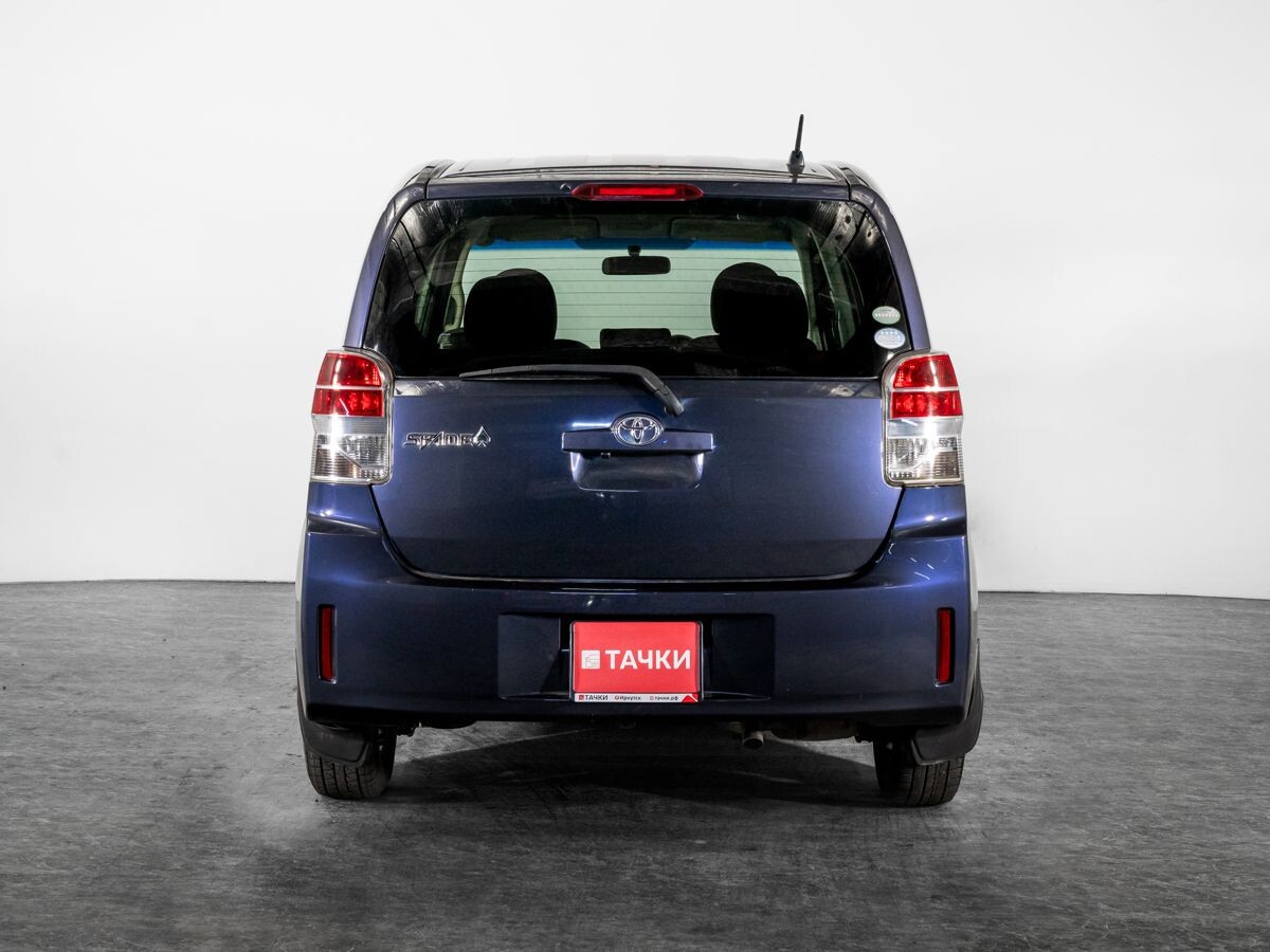 Toyota Spade 2013 - фото автомобиля