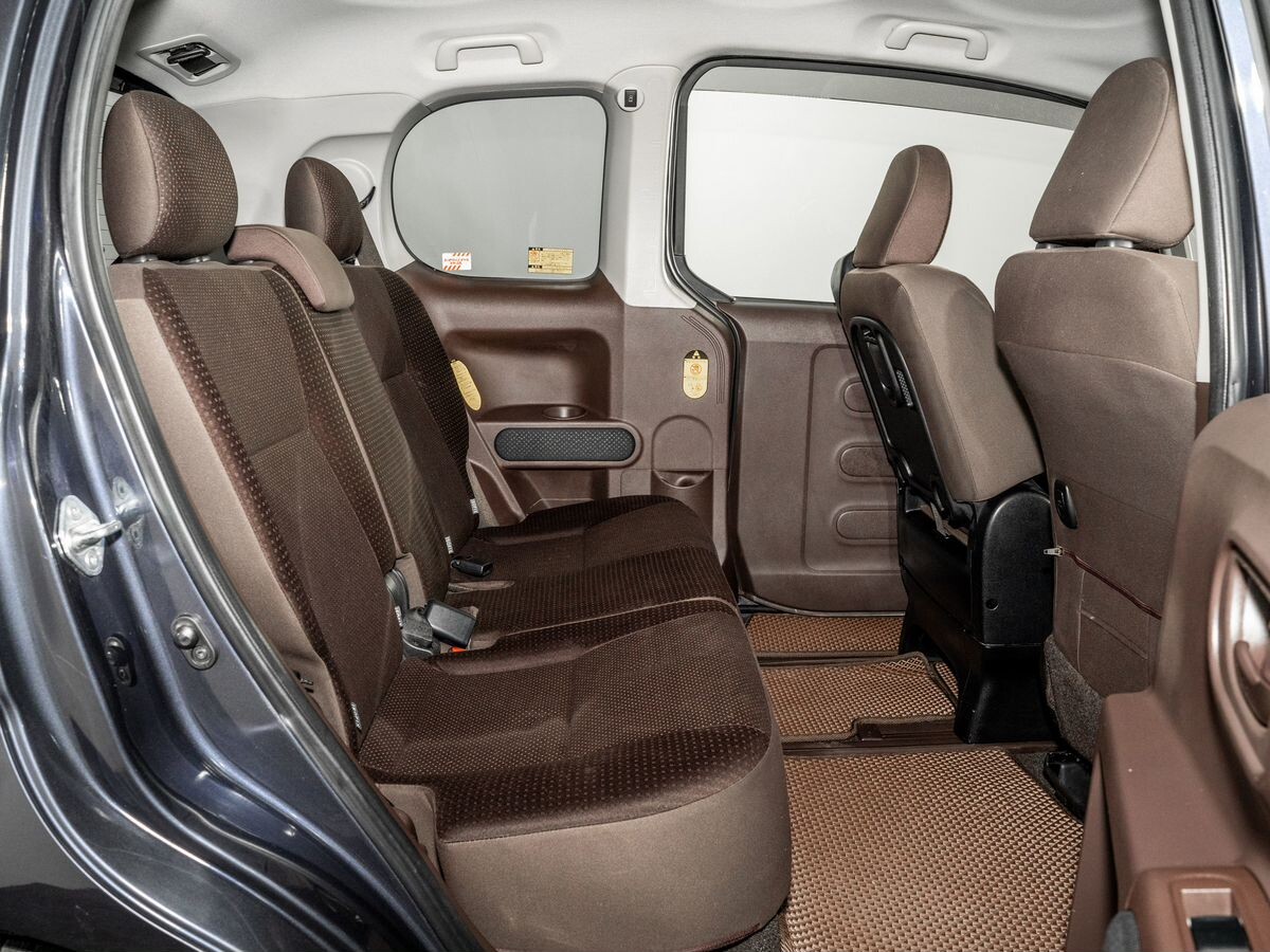 Toyota Spade 2013 - фото автомобиля
