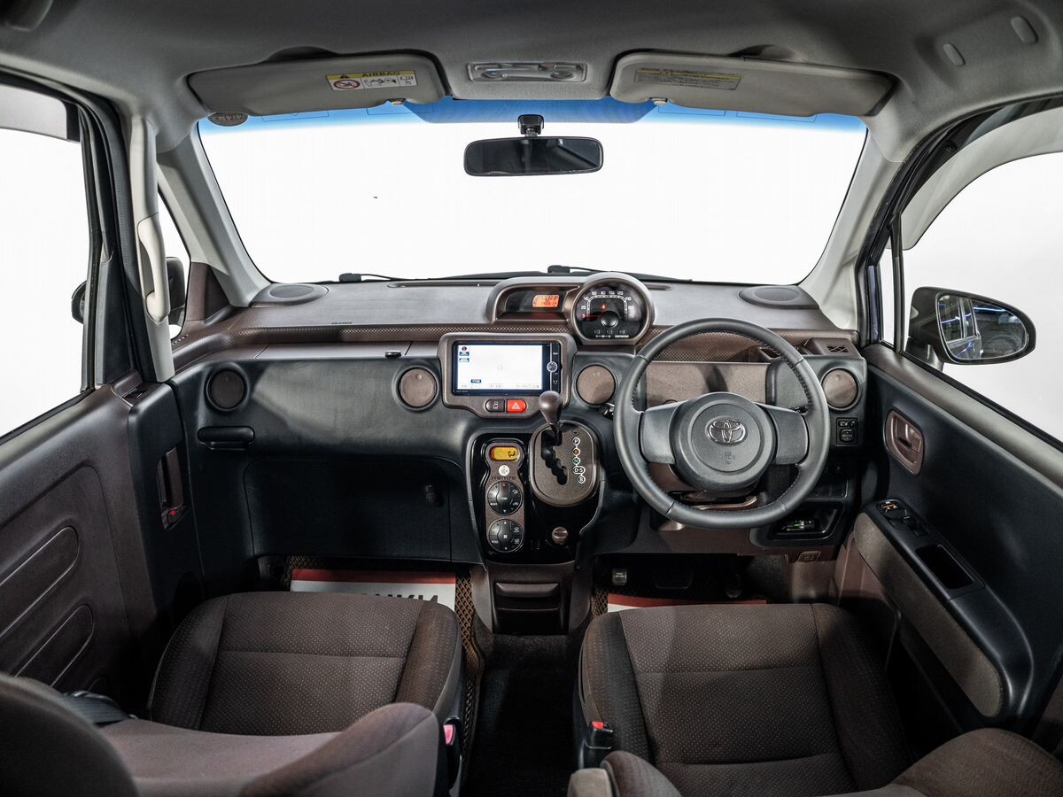 Toyota Spade 2013 - фото автомобиля