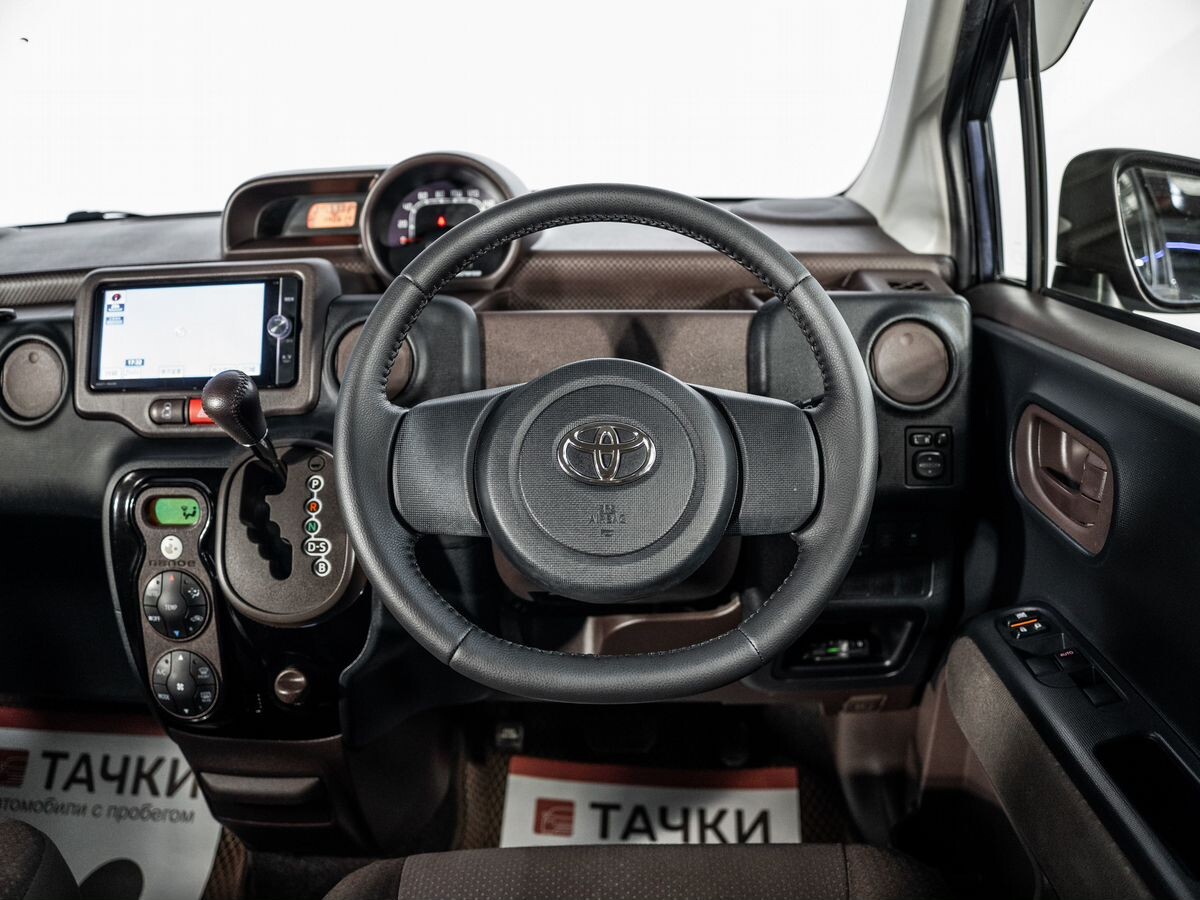 Toyota Spade 2013 - фото автомобиля