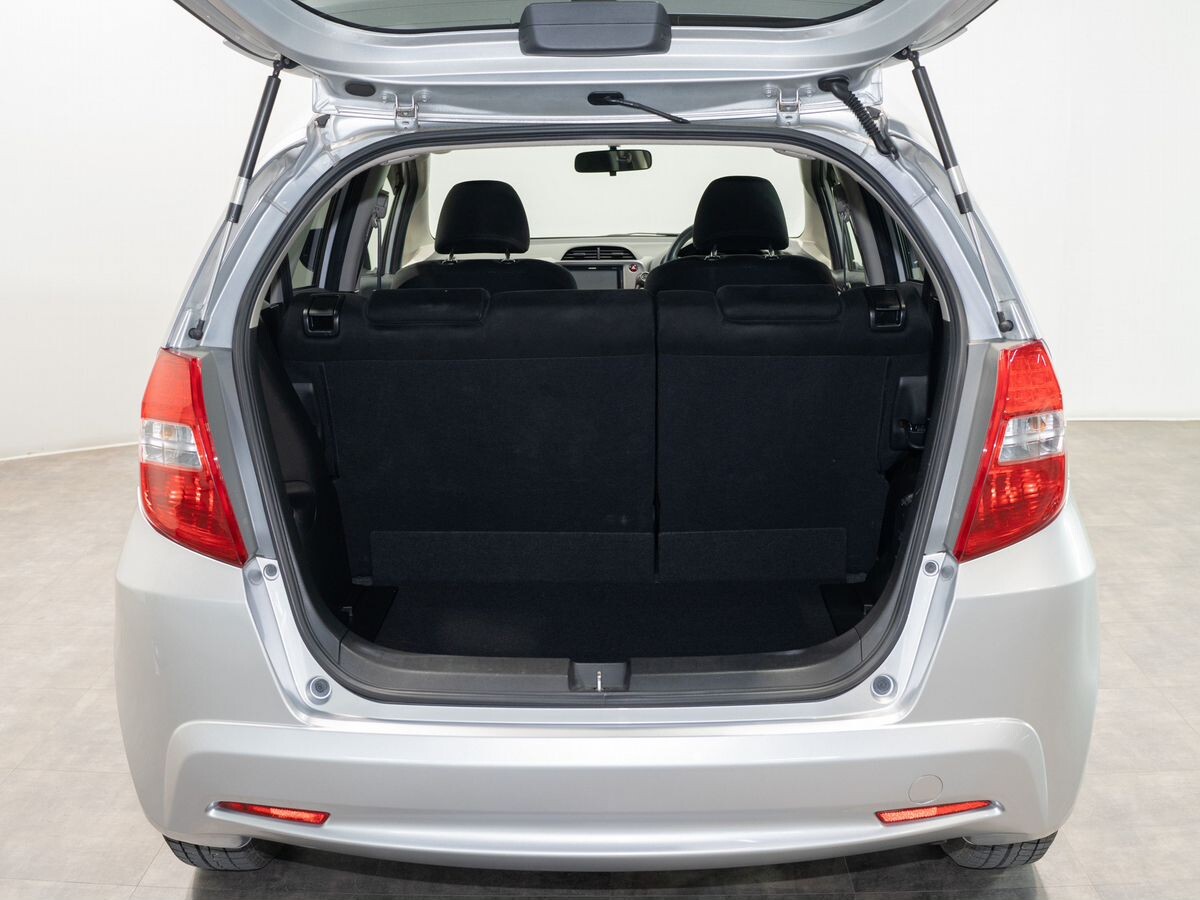 Honda Fit 2012 - фото автомобиля