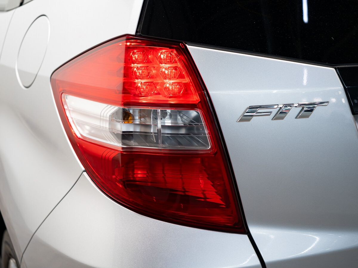 Honda Fit 2012 - фото автомобиля