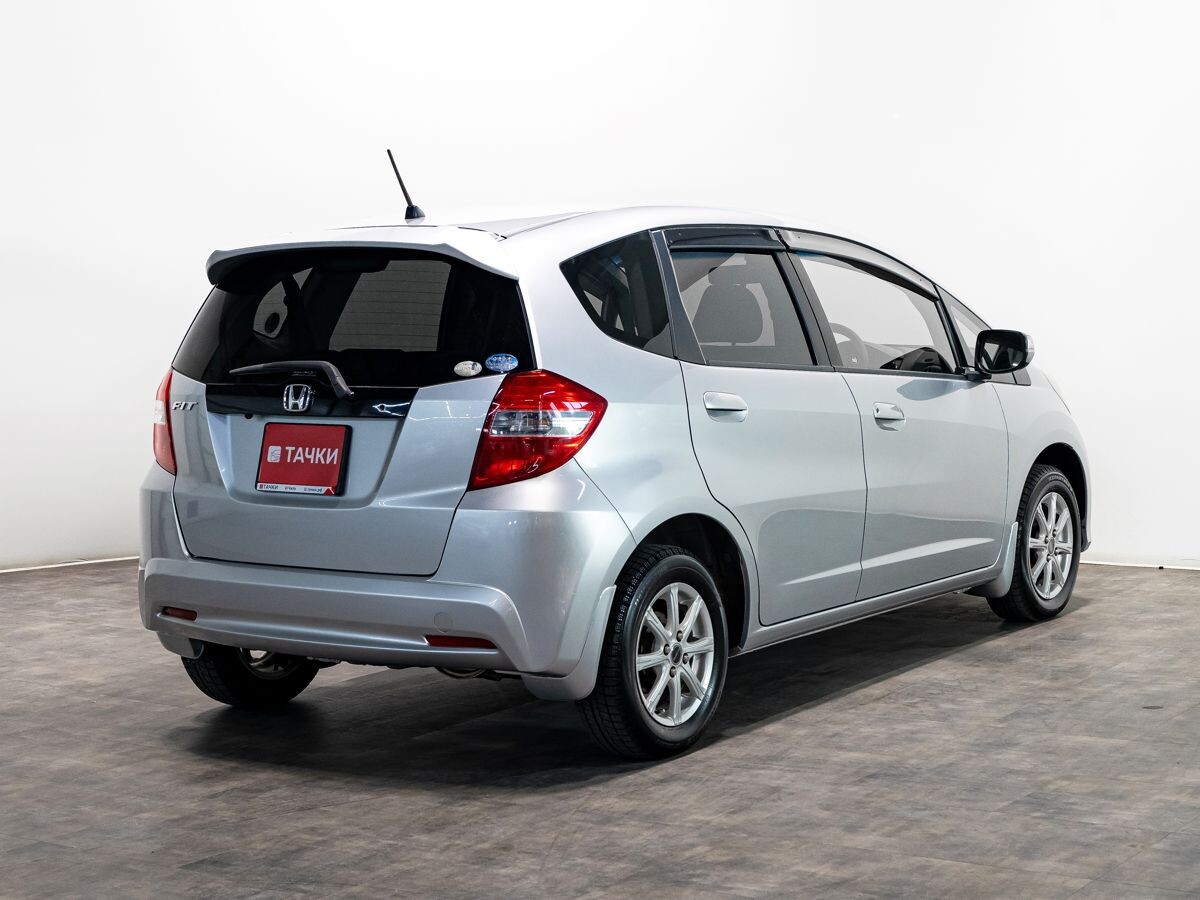 Honda Fit 2012 - фото автомобиля