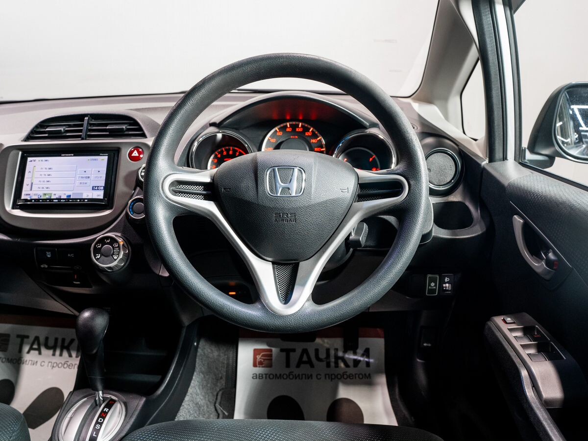 Honda Fit 2012 - фото автомобиля