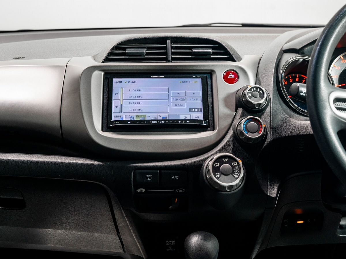 Honda Fit 2012 - фото автомобиля