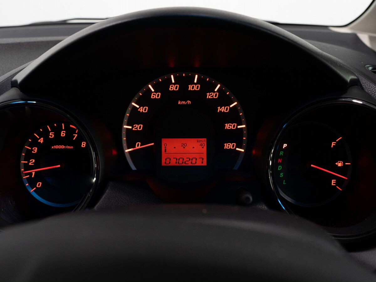 Honda Fit 2012 - фото автомобиля