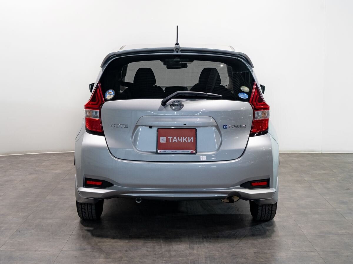 Nissan Note 2018 - фото автомобиля