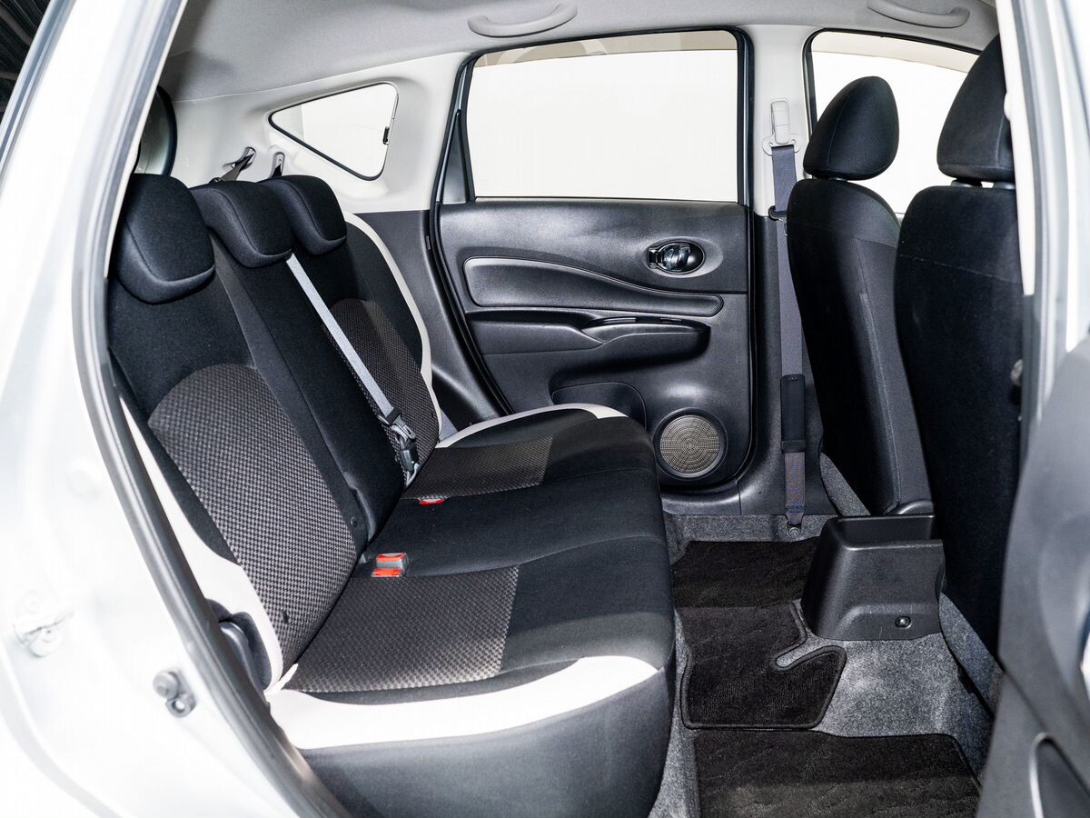 Nissan Note 2018 - фото автомобиля