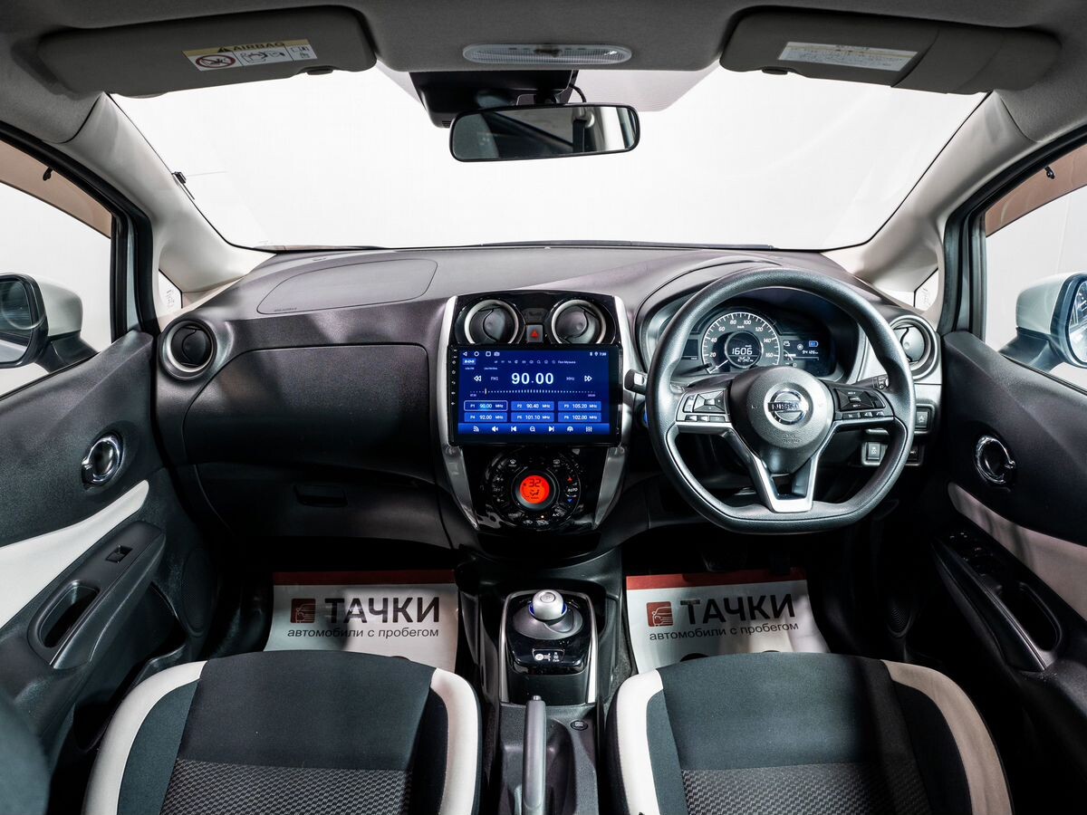 Nissan Note 2018 - фото автомобиля