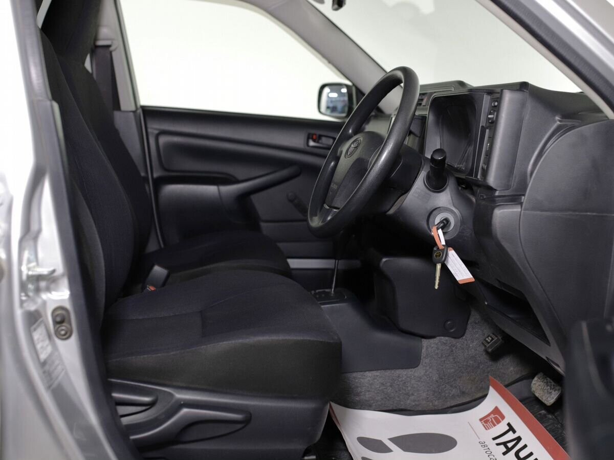 Toyota Probox 2018 - фото автомобиля