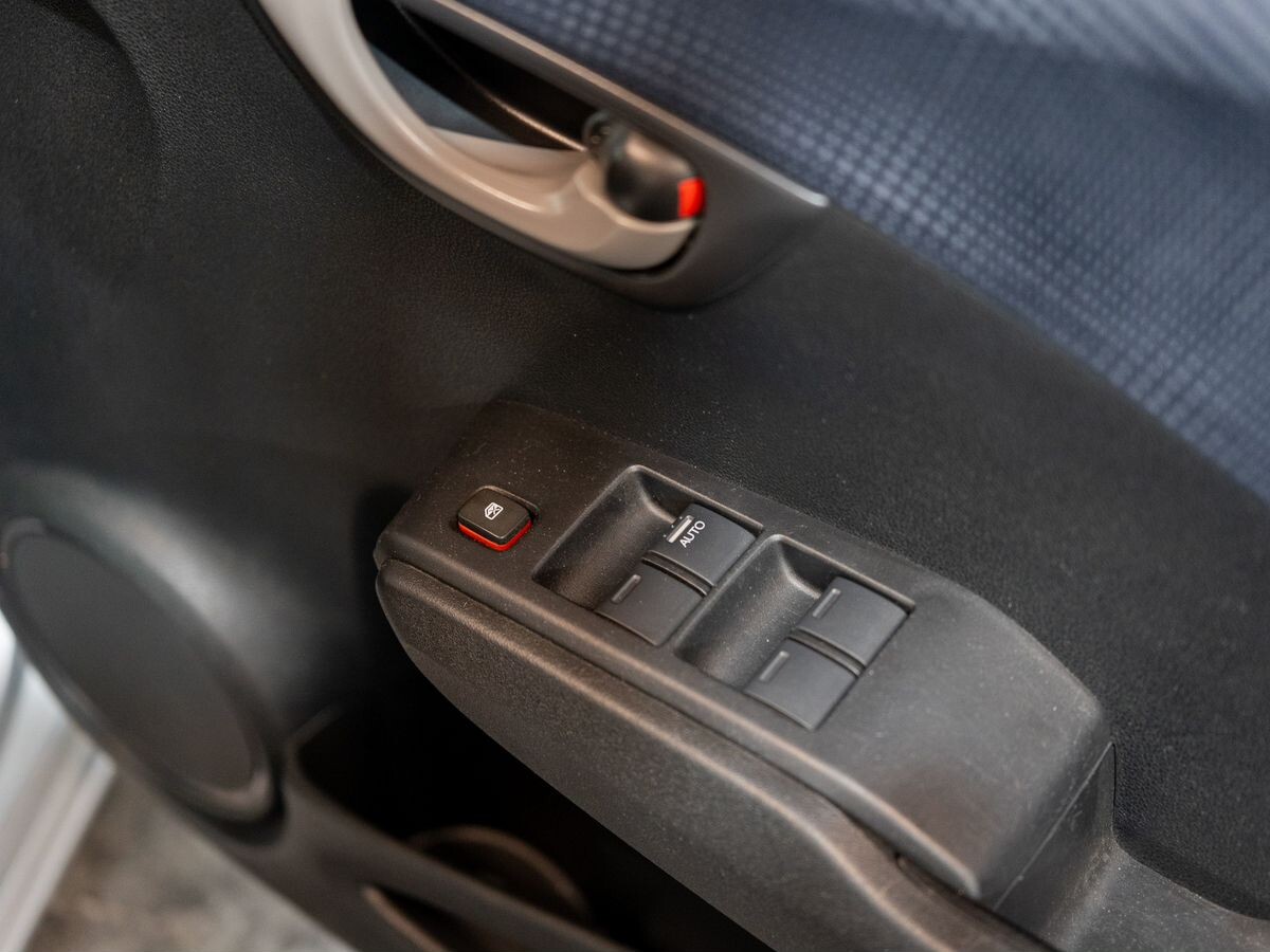 Honda Fit 2012 - фото автомобиля