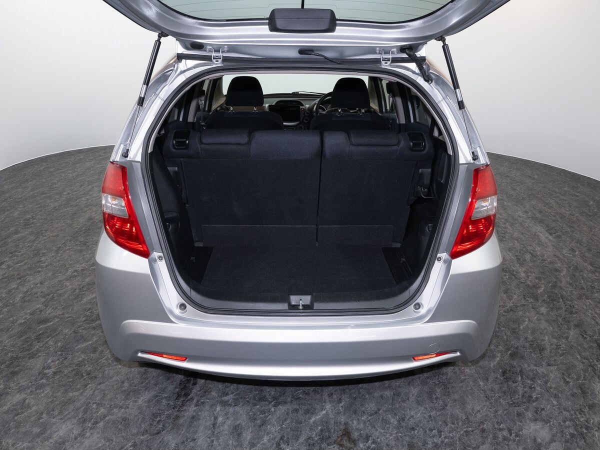 Honda Fit 2012 - фото автомобиля