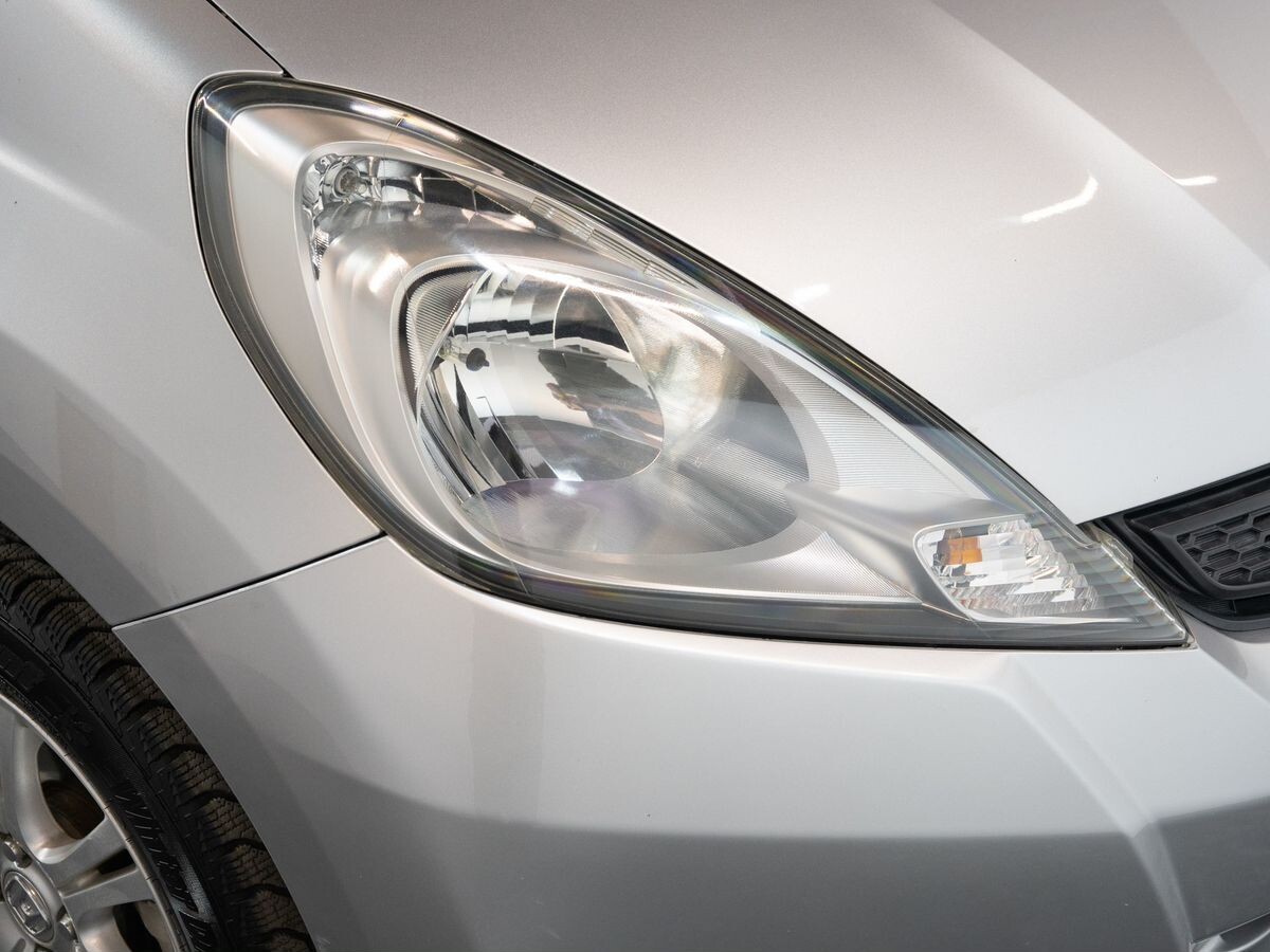 Honda Fit 2012 - фото автомобиля