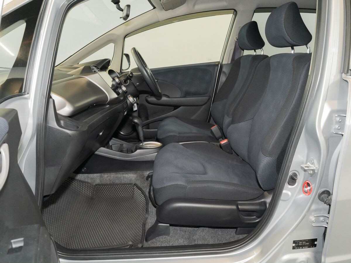 Honda Fit 2012 - фото автомобиля