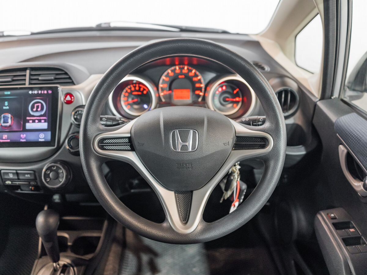 Honda Fit 2012 - фото автомобиля