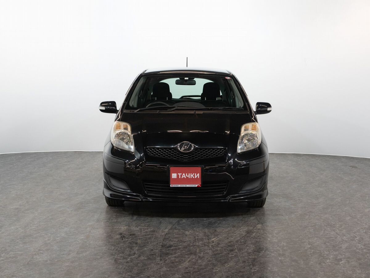 Toyota Vitz 2009 - фото автомобиля