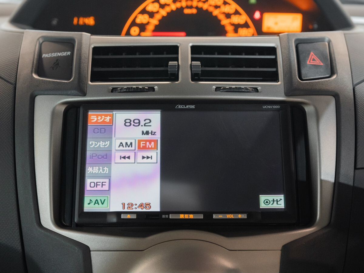 Toyota Vitz 2009 - фото автомобиля