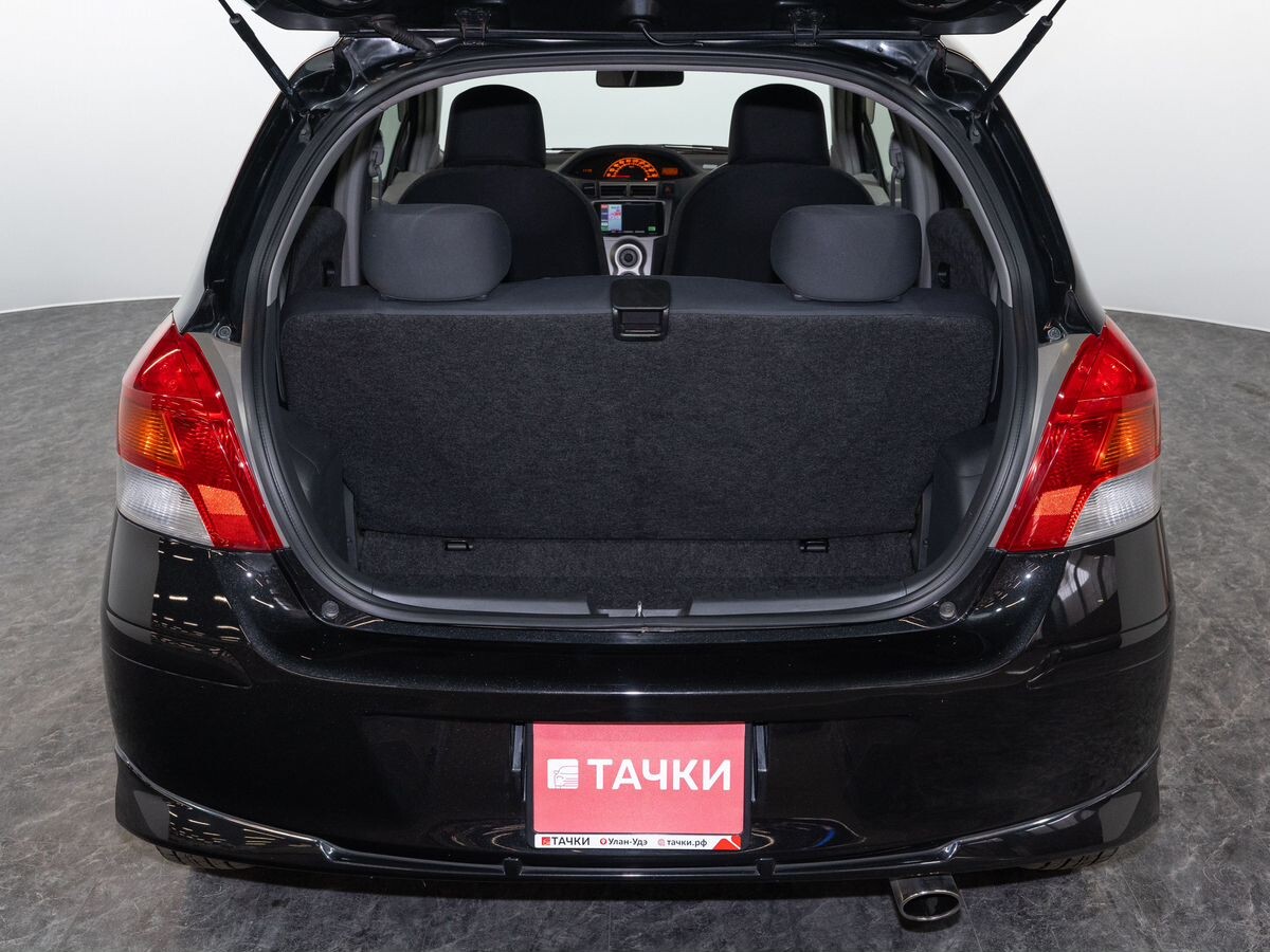 Toyota Vitz 2009 - фото автомобиля