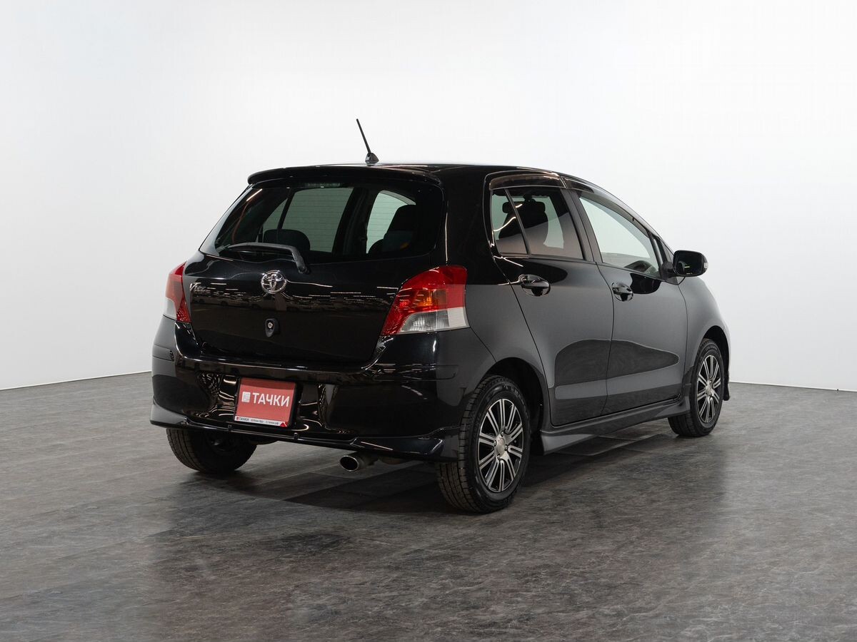 Toyota Vitz 2009 - фото автомобиля