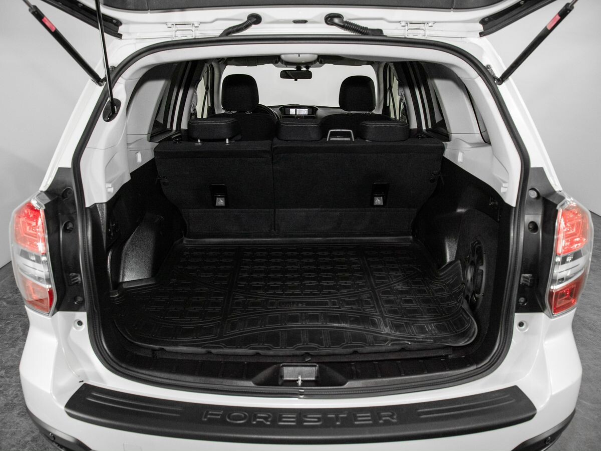 Subaru Forester 2013 - фото автомобиля