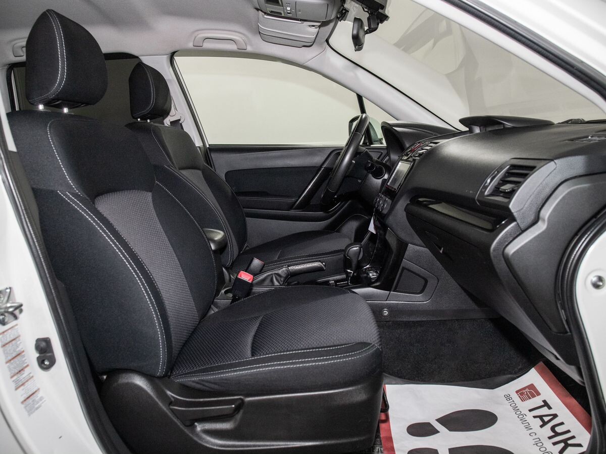 Subaru Forester 2013 - фото автомобиля