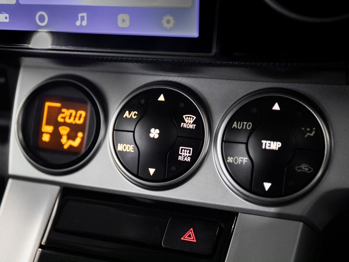 Toyota Corolla Rumion 2010 - фото автомобиля