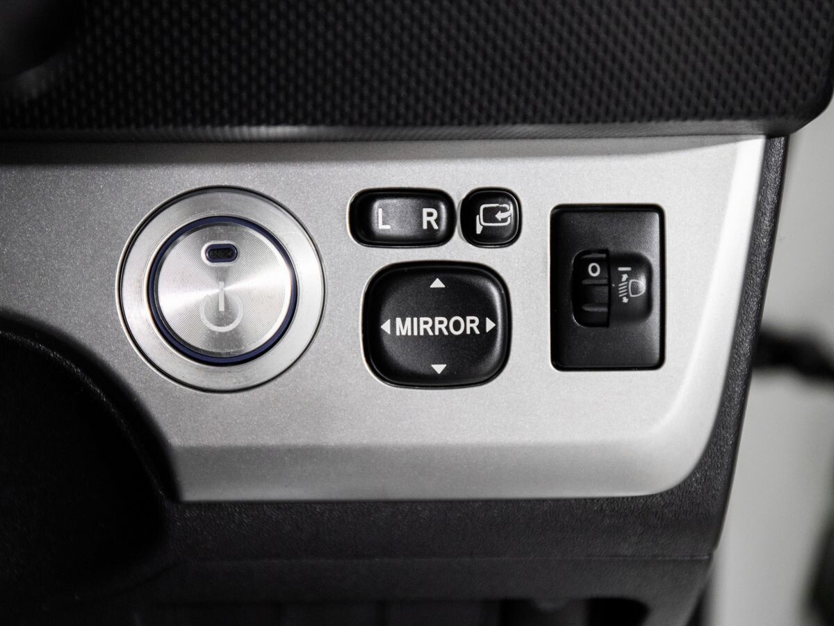 Toyota Corolla Rumion 2010 - фото автомобиля