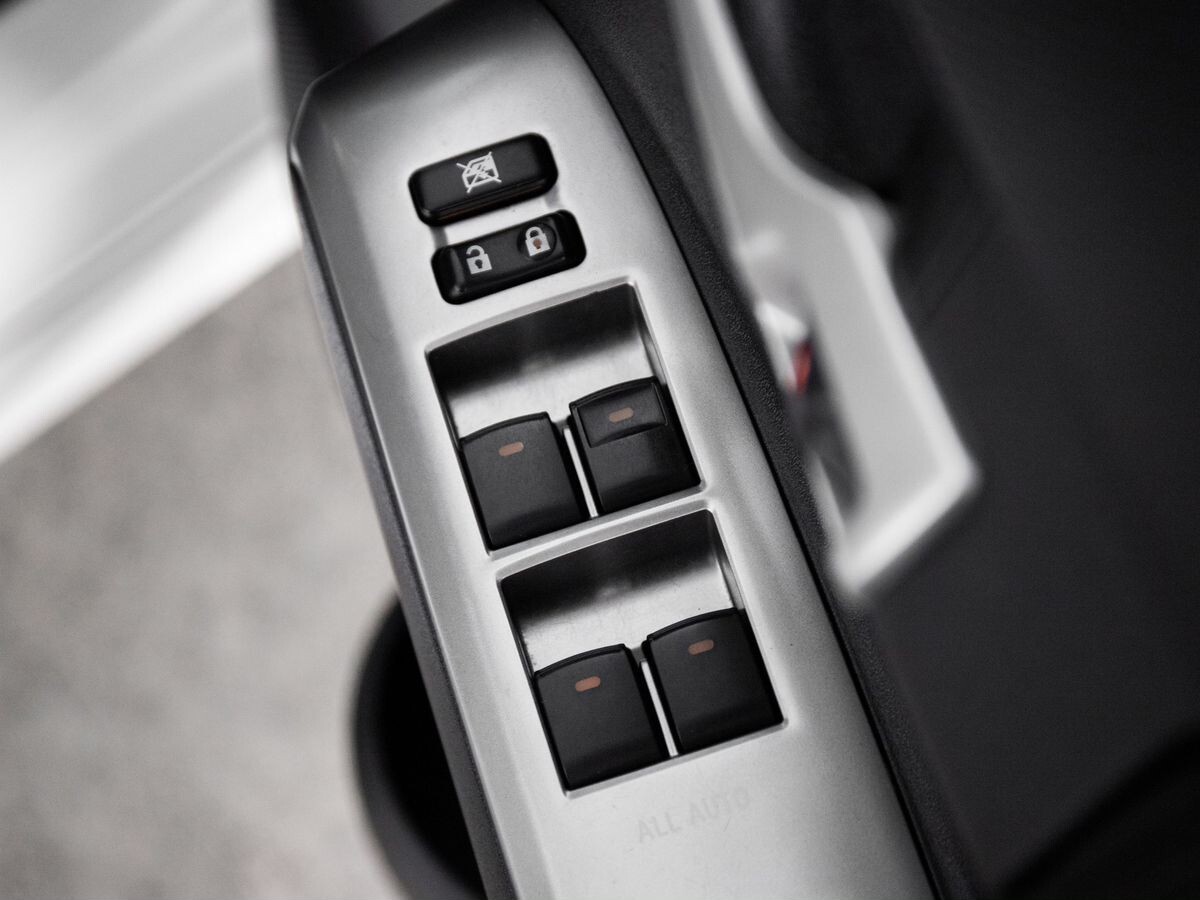 Toyota Corolla Rumion 2010 - фото автомобиля