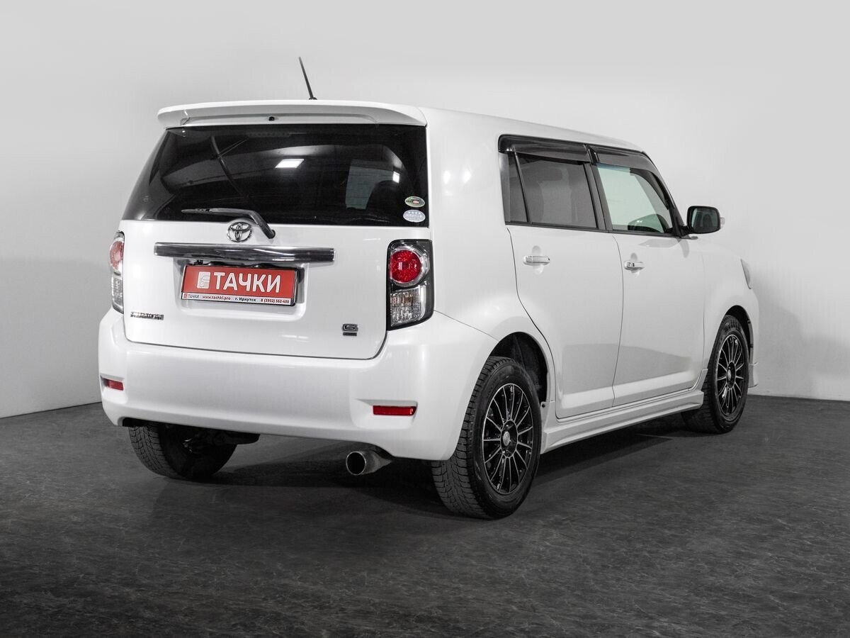 Toyota Corolla Rumion 2010 - фото автомобиля