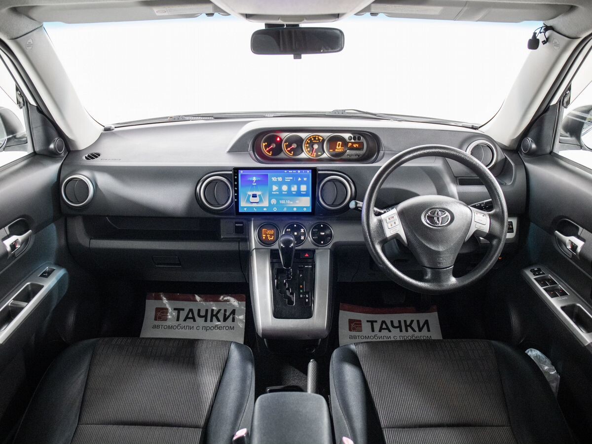 Toyota Corolla Rumion 2010 - фото автомобиля